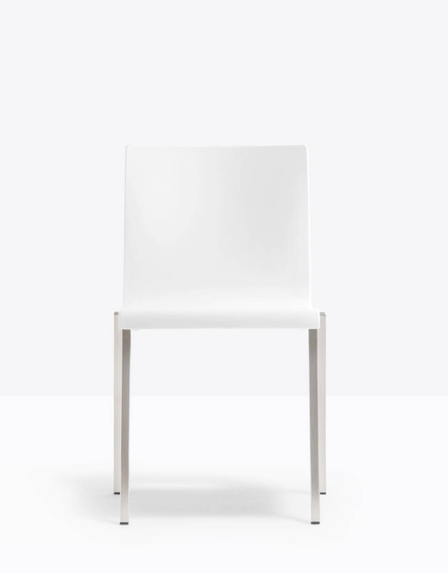 Krzesło plastikowe kuadra XL 2401 | Pedrali